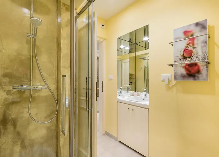 Piccolo Principe, Ognissanti Square Appartement